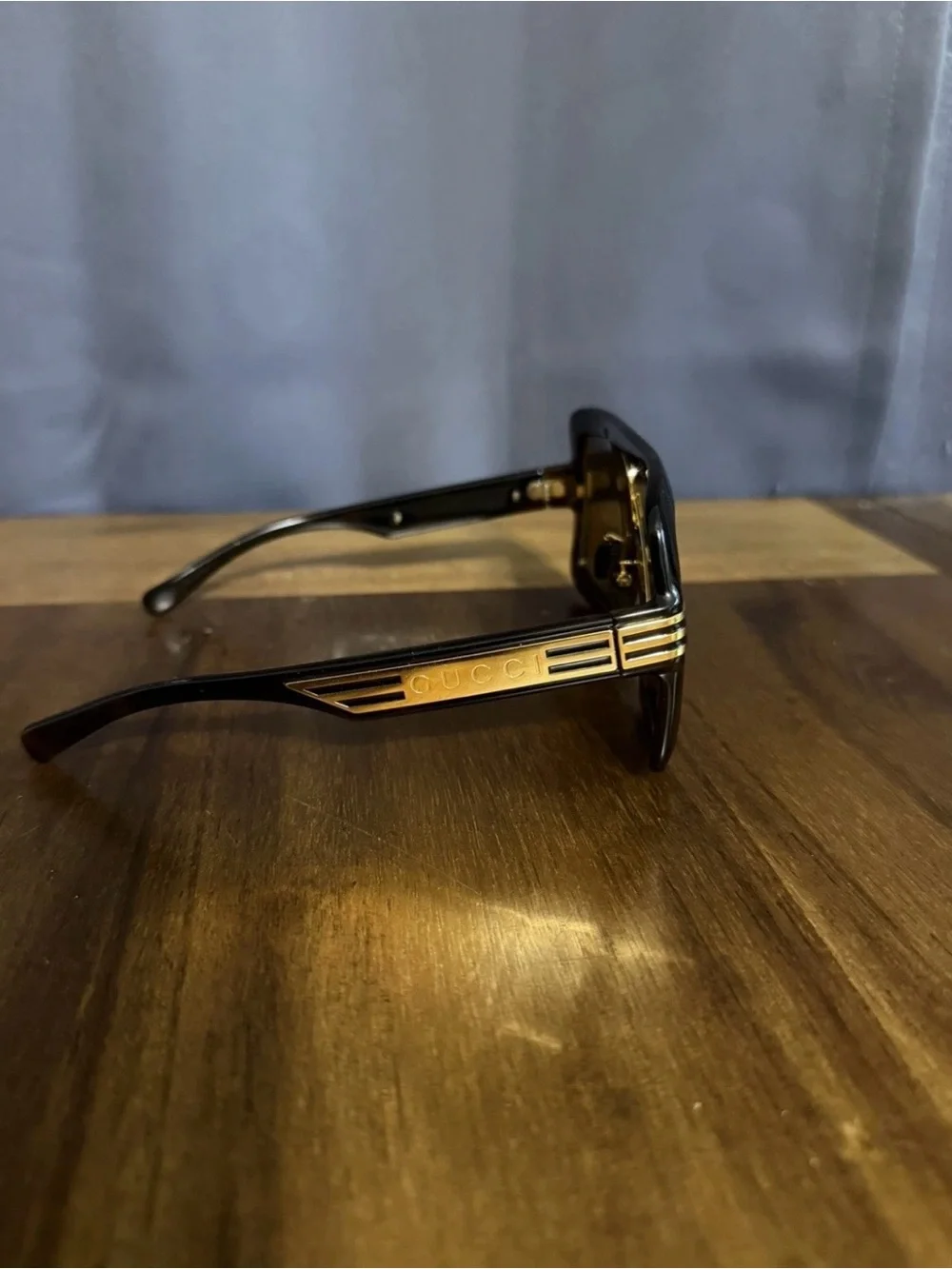 Gucci aviator sunglasses